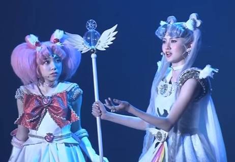 Sailor Moon Cosmos revela visual inédito e música tema